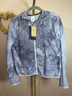 Nike Women's Light Purple Tie-Dye Windbreaker Jacket